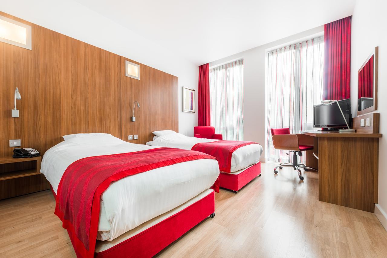 Ramada Encore Leicester City Centre Exterior photo
